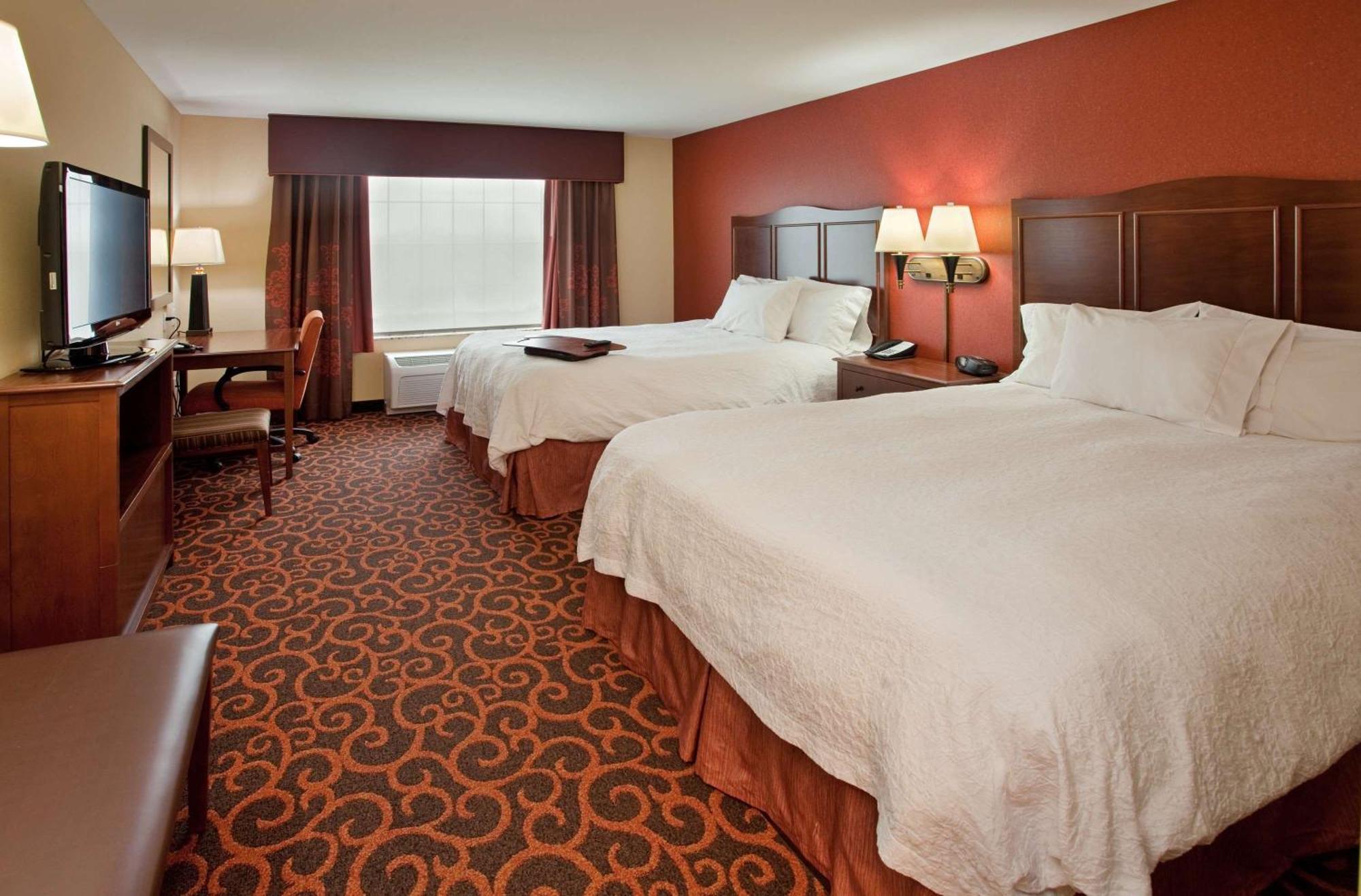 Hampton Inn & Suites Aberdeen Bagian luar foto